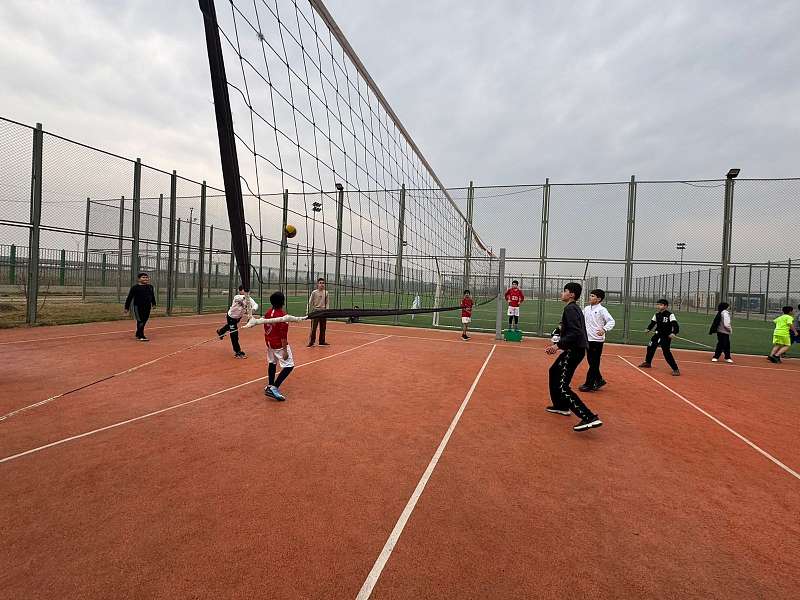 Соревнования по пионерболу