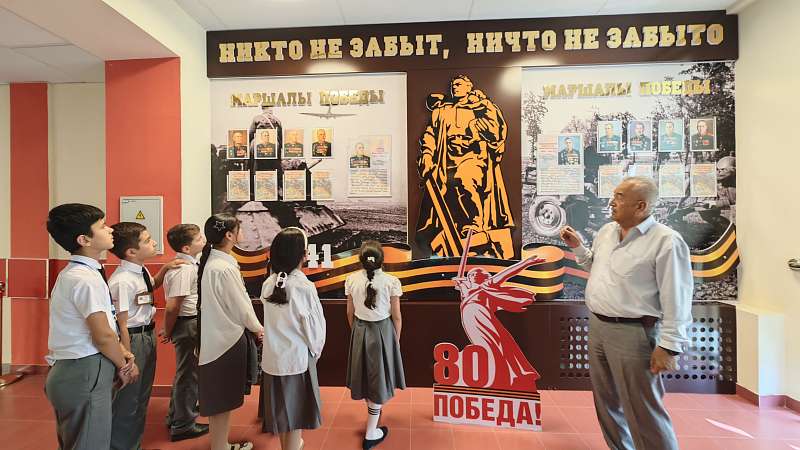 Мемориальная композиция «Никто не забыт, ничто не забыто» – связь поколений